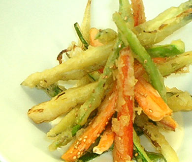 Panache de verduras en tempura con jugo ahumado de Idiazabal